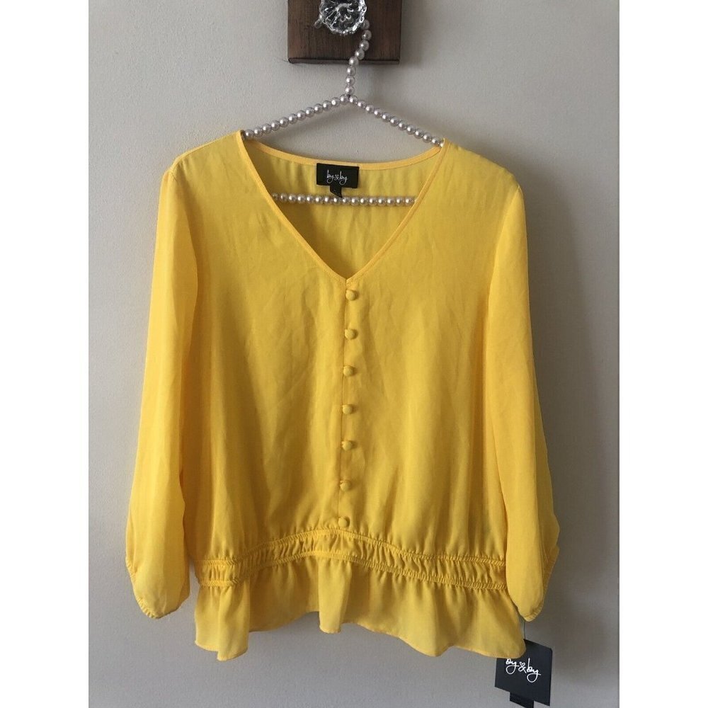 NWT By & By Womens Size L Yellow Blouse Button Trim 3/4 Sleeve